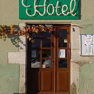 https://le-saint-vincent-apremont.hotels-rhonealpes.com